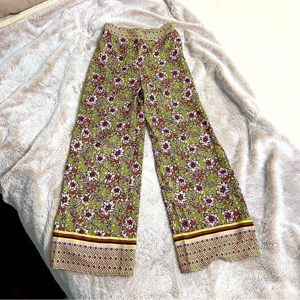 Cupcakes & Cashmere silk like pull on wide leg floral Palazzo Pants- NWOT- XS - Picture 3 of 12